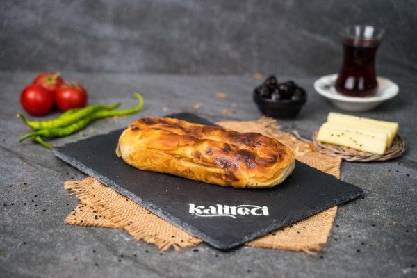 KIYMALI KOL BÖREĞİ